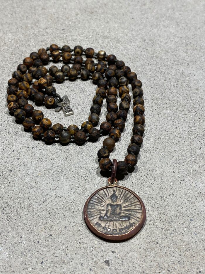 BUDDHA 32 Agate stone 70 cm Brown