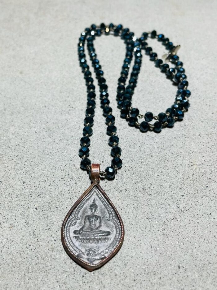 BUDDHA 46  necklace Petrol crystal